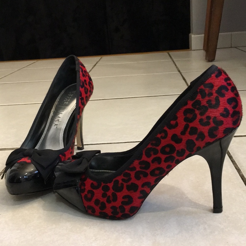 White House Black Market Heels 👠